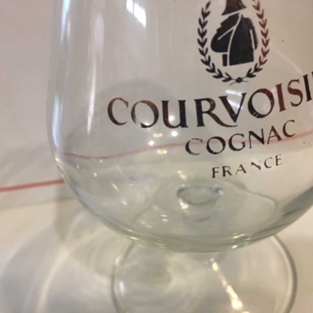 VTG Set of 2 Courvoisier Cognac Snifter FRANCE 4.5” Stem Glass Gold Lettering - Picture 6 of 6